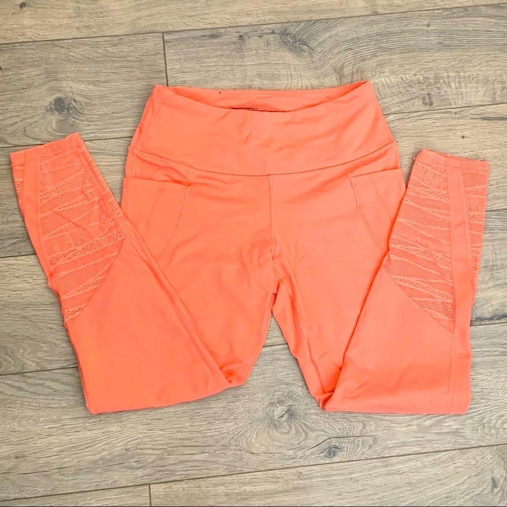 VICTORIA SECRET KNOCK OUT LEGGINGS